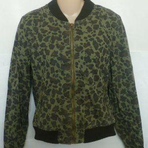 ✨AEROPOSTALE GREEN LEOPARD BOMBER JACKET✨